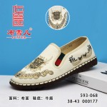BX593-068 米色 舒适休闲男绣花布单鞋